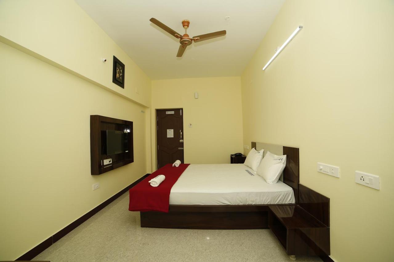 Hotel Akash Residency Rāmeswaram Esterno foto
